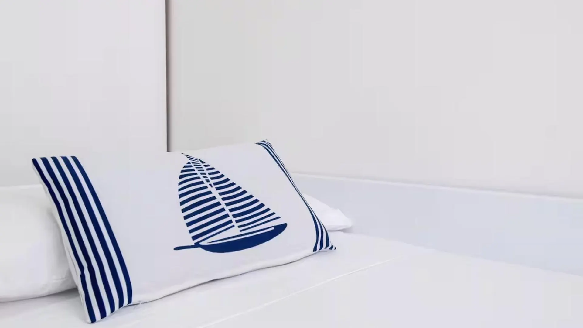 Petit Bijoux Apartment A Few Steps From The Beach, Sea View And Parking Space 알게로