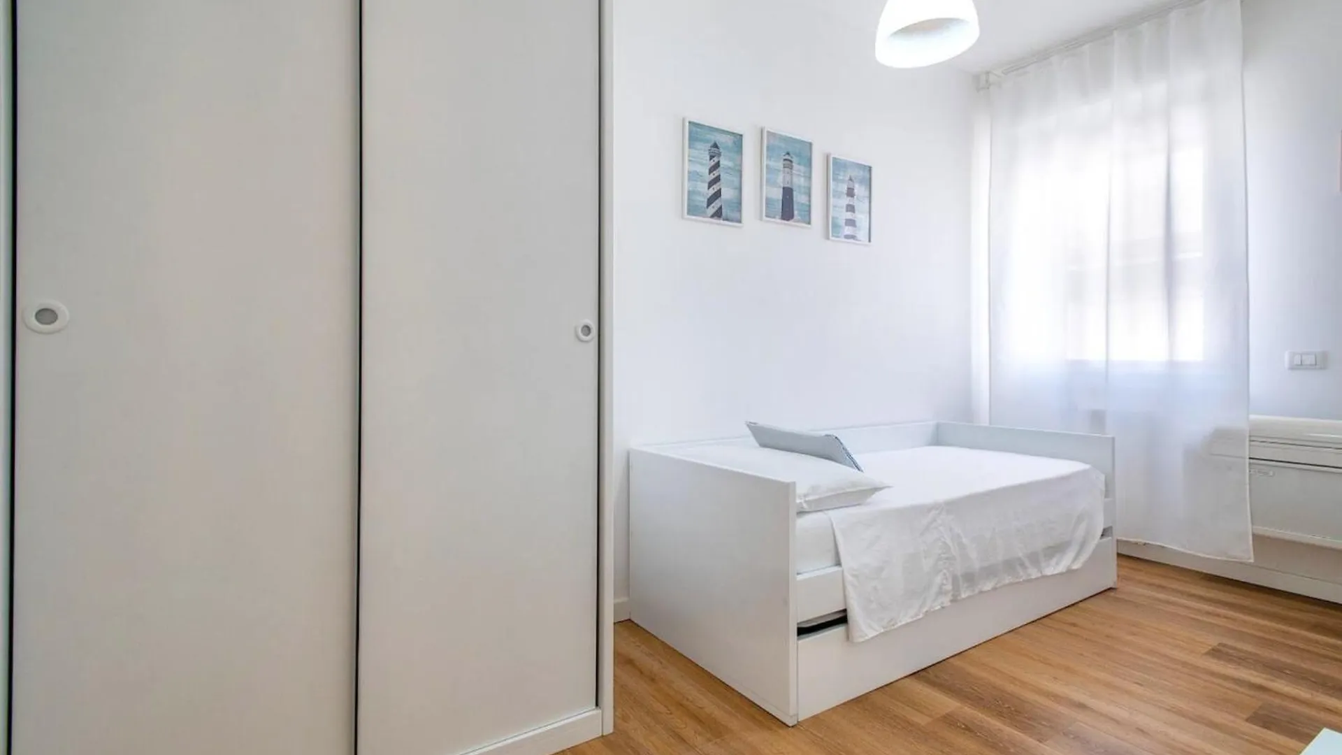 Petit Bijoux Apartment A Few Steps From The Beach, Sea View And Parking Space 알게로 0*,  이탈리아