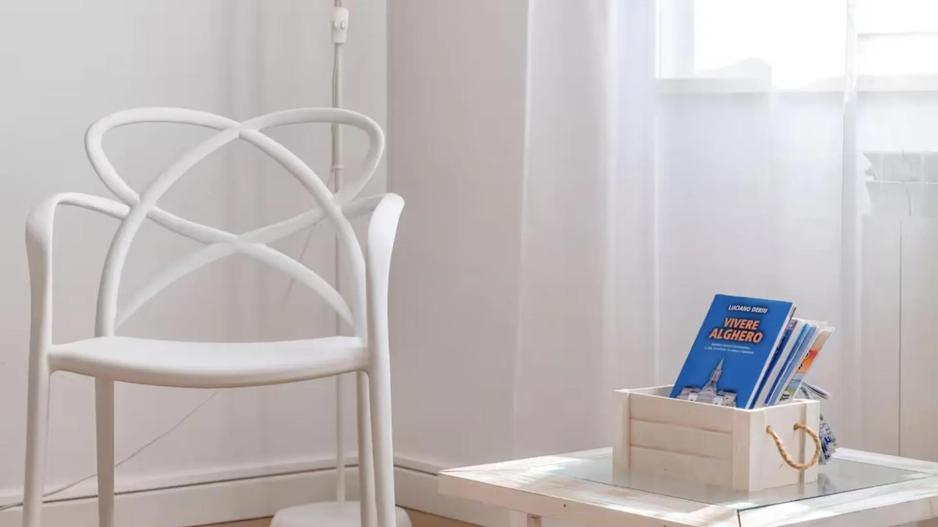 Petit Bijoux Apartment A Few Steps From The Beach, Sea View And Parking Space 알게로