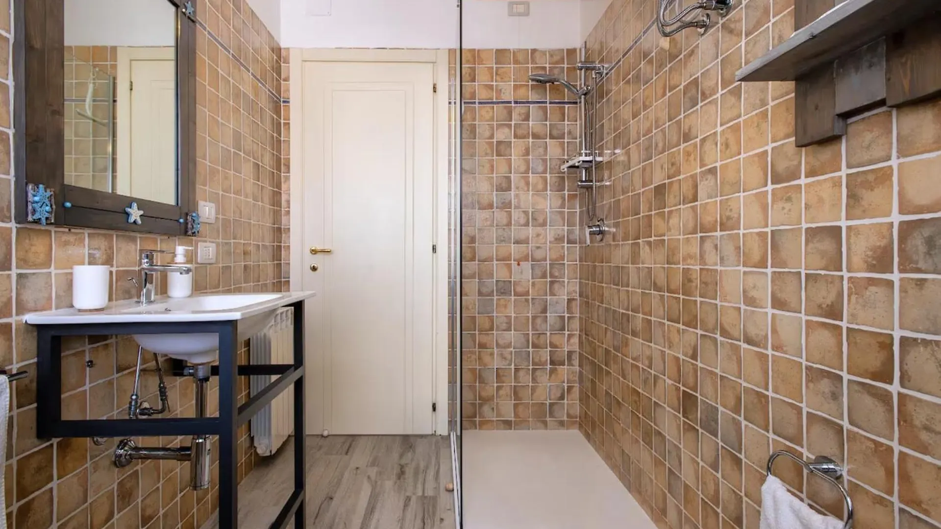 Petit Bijoux Apartment A Few Steps From The Beach, Sea View And Parking Space Alghero